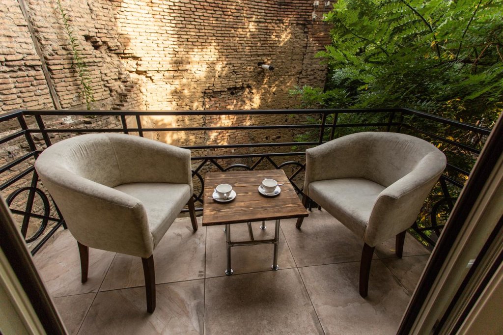 Opera Tbilisi Old Art Boutique Hotel 2
