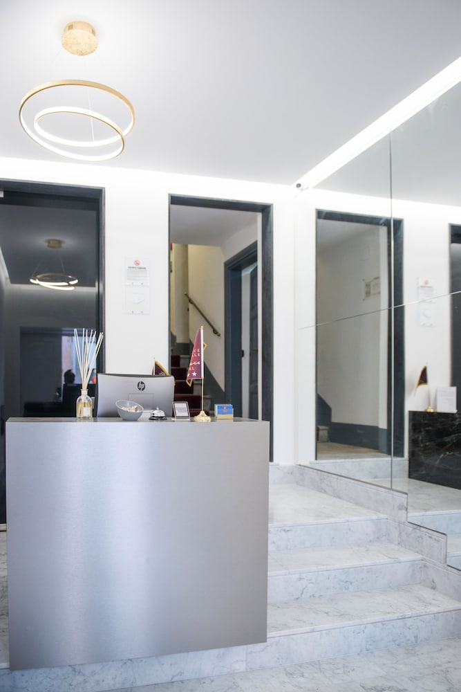 Boutique Centrale Palace Hotel 4