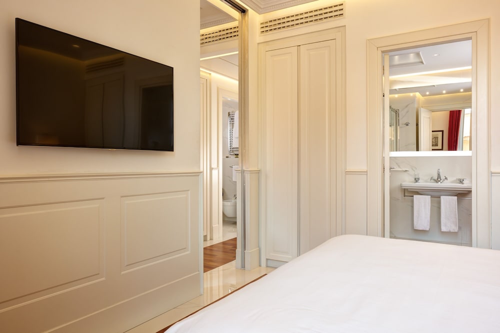 Hotel degli Artisti 24