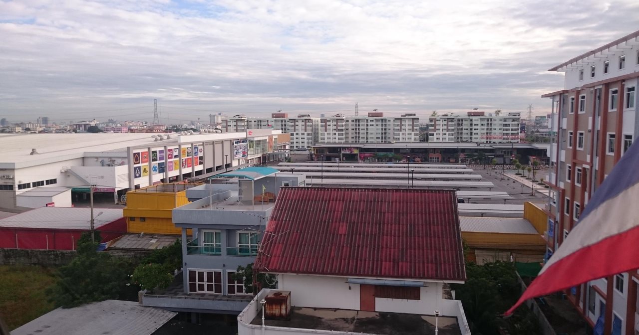 J. Residence 10