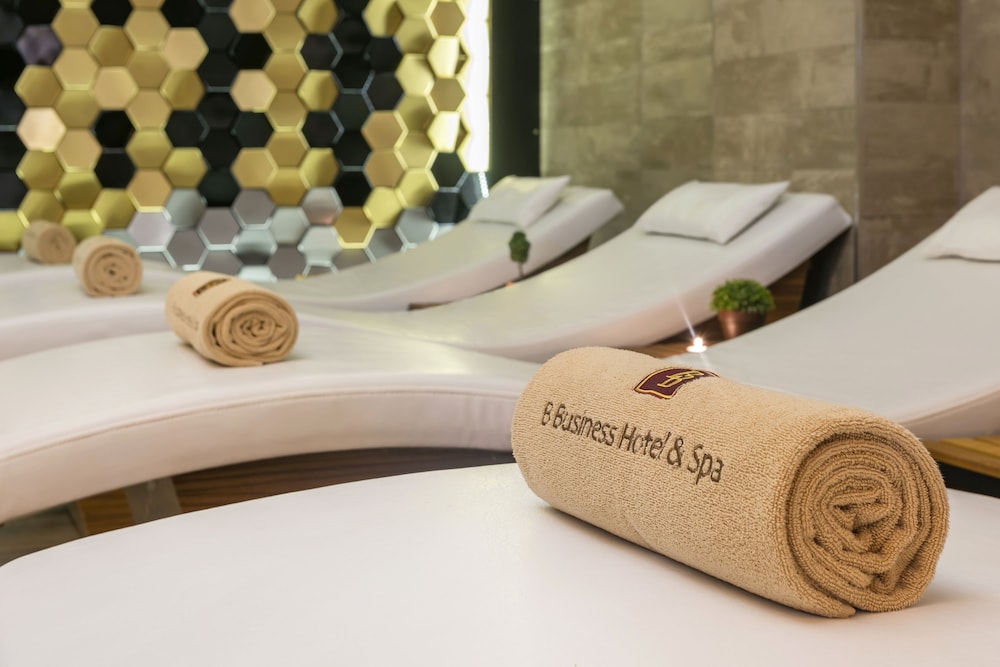 B Business Hotel & Spa 23
