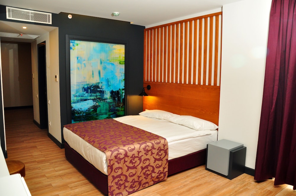 Sey Beach Hotel & Spa 17