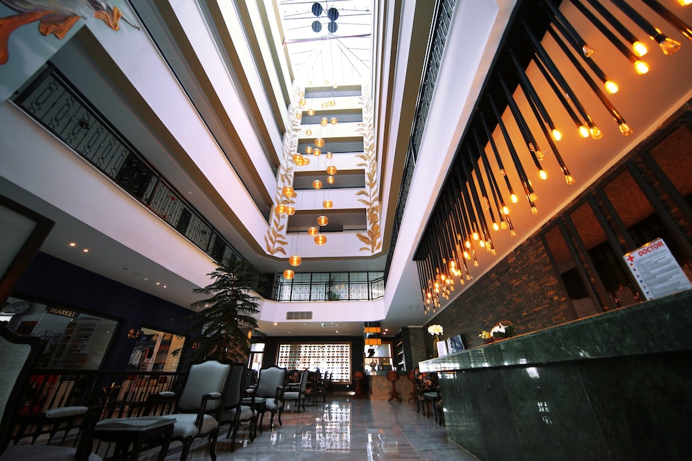 Sey Beach Hotel & Spa 6