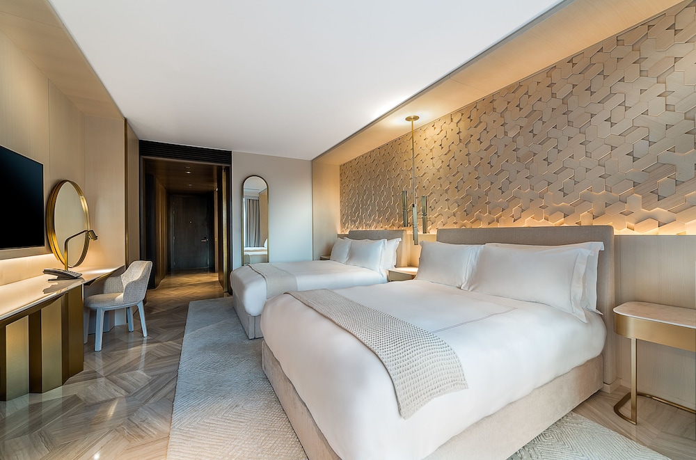 FIVE Palm Jumeirah Dubai 8
