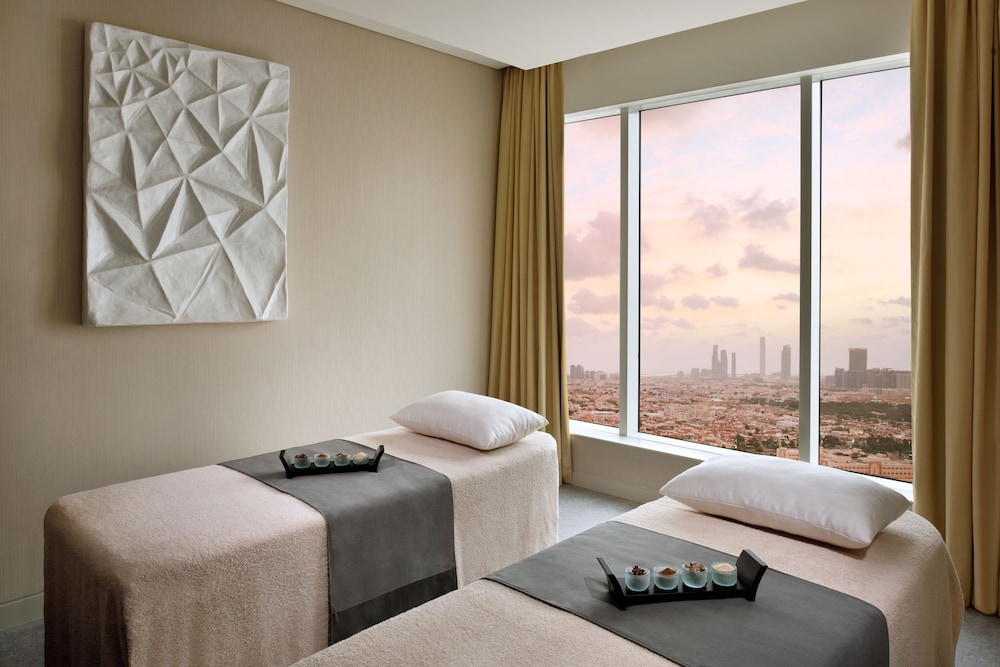 Marriott Executive Apartments Downtown Abu Dhabi 23