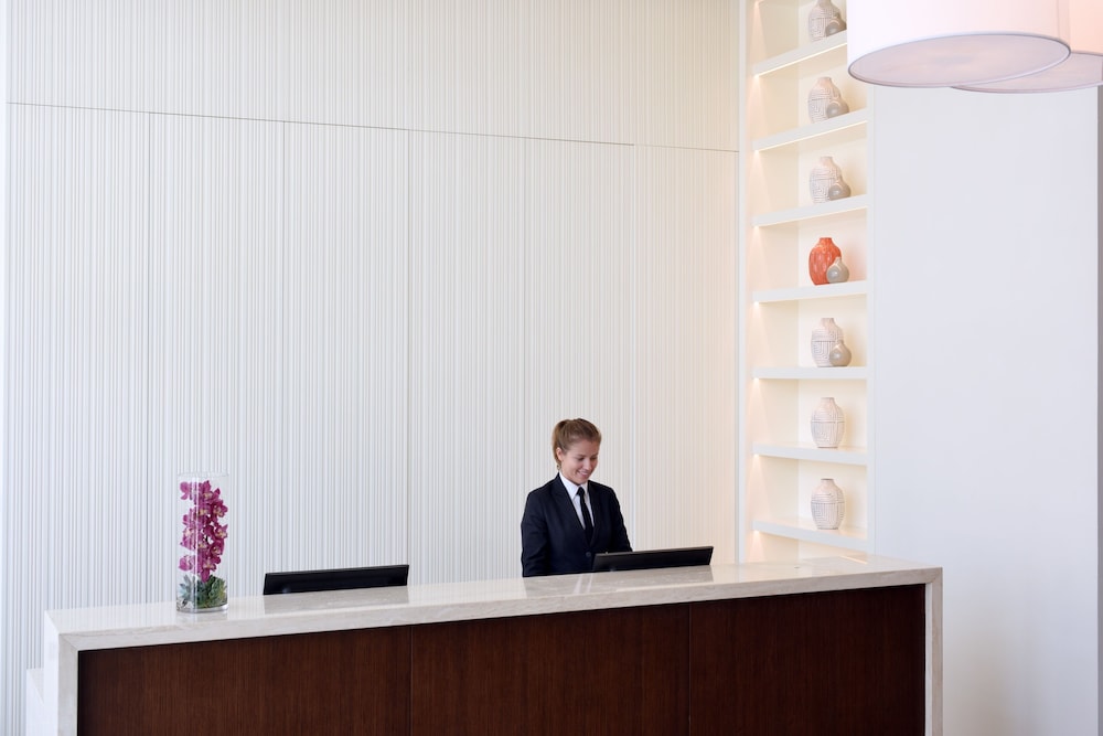 Marriott Executive Apartments Downtown Abu Dhabi 2