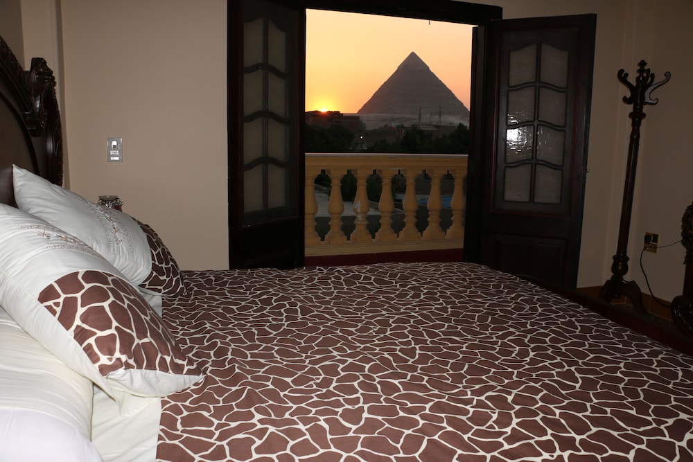 Pyramids Power Inn 3