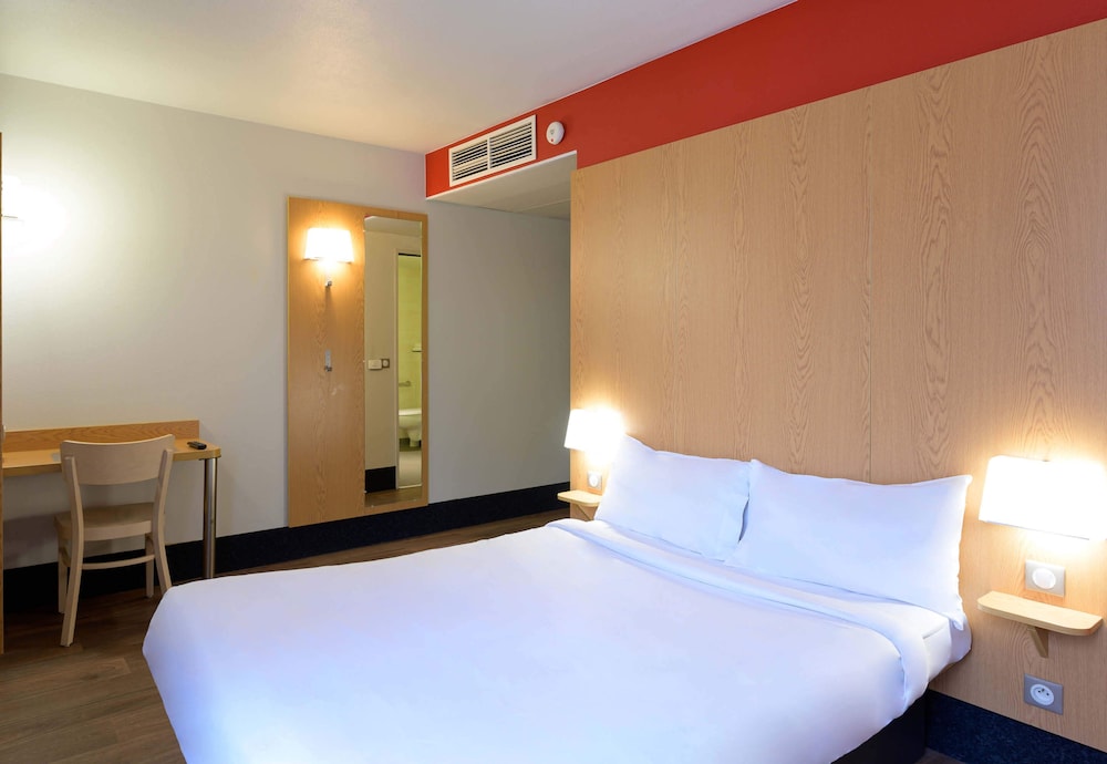 B&B HOTEL Marne-la-Vallée Torcy Gare 12