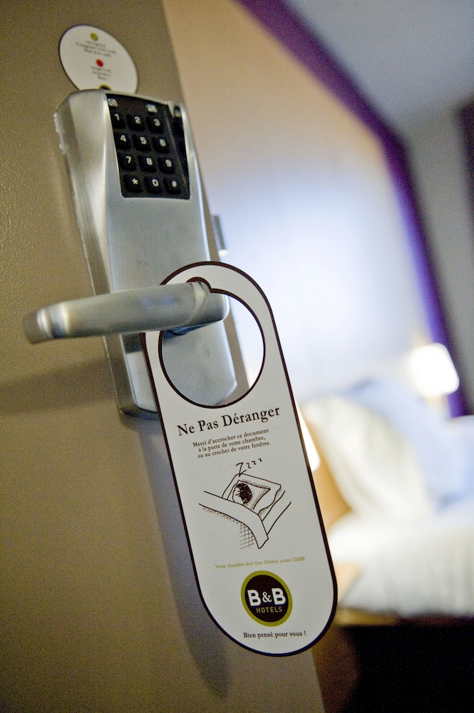 B&B HOTEL Marne-la-Vallée Torcy Gare 11