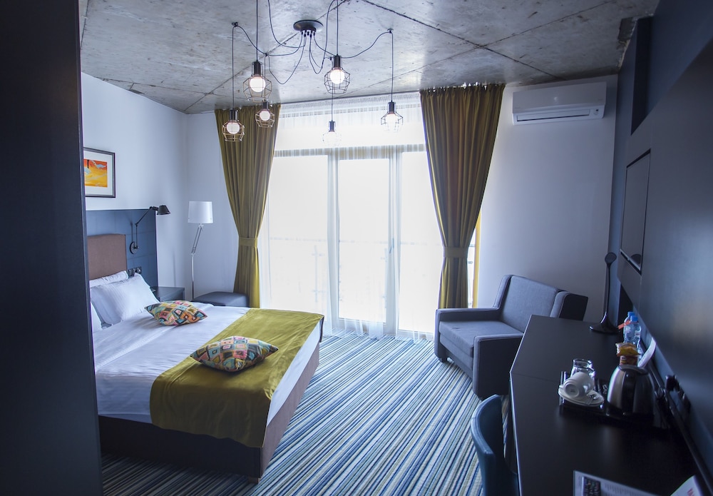 Tangerine Apart Hotel Batumi 8