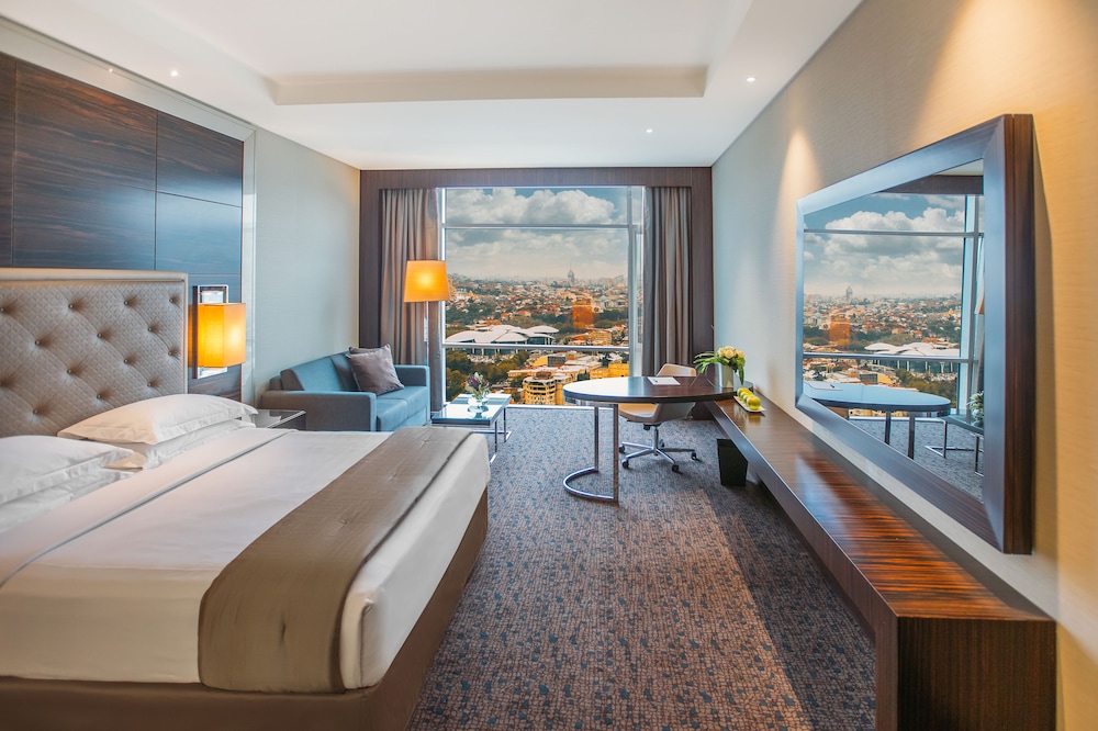The Biltmore Hotel Tbilisi 10