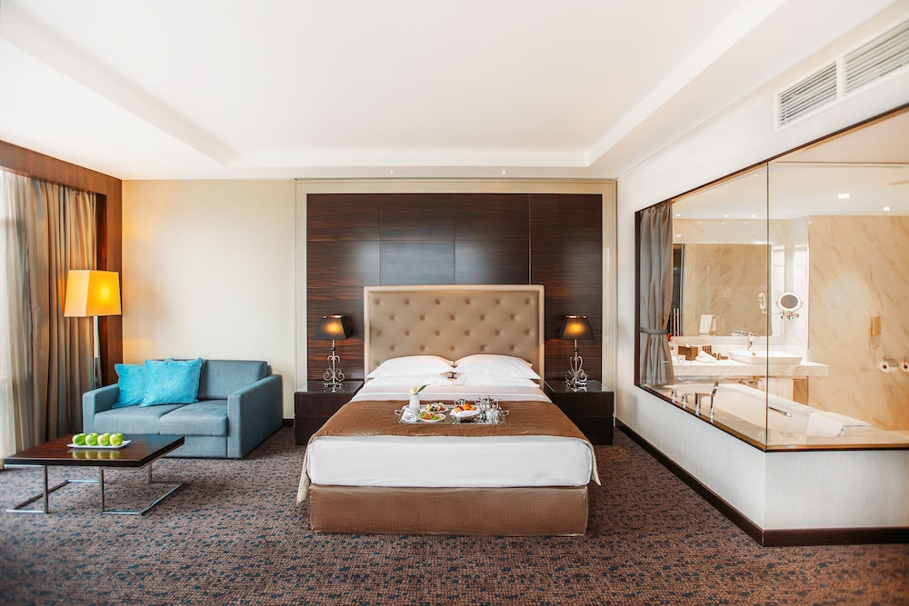 The Biltmore Hotel Tbilisi 19