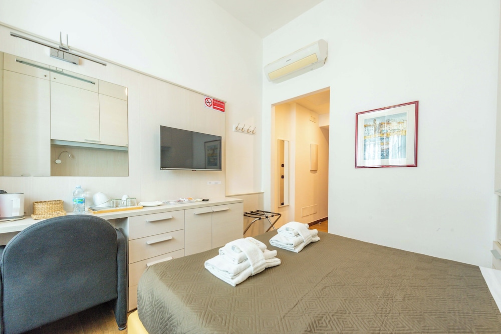 Andenis Luxury House 18