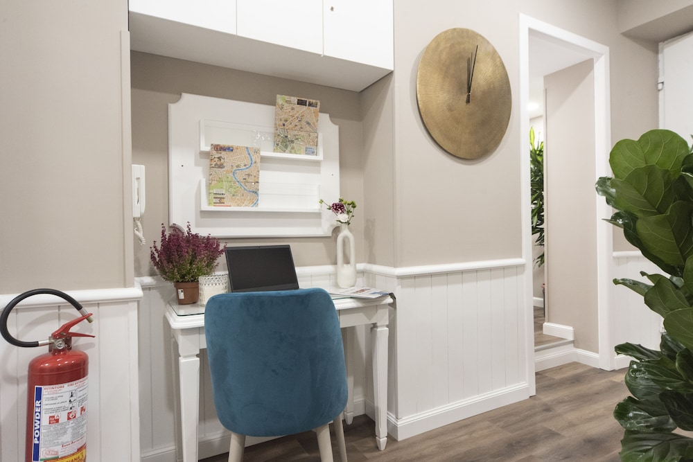 The Rome Suite 3