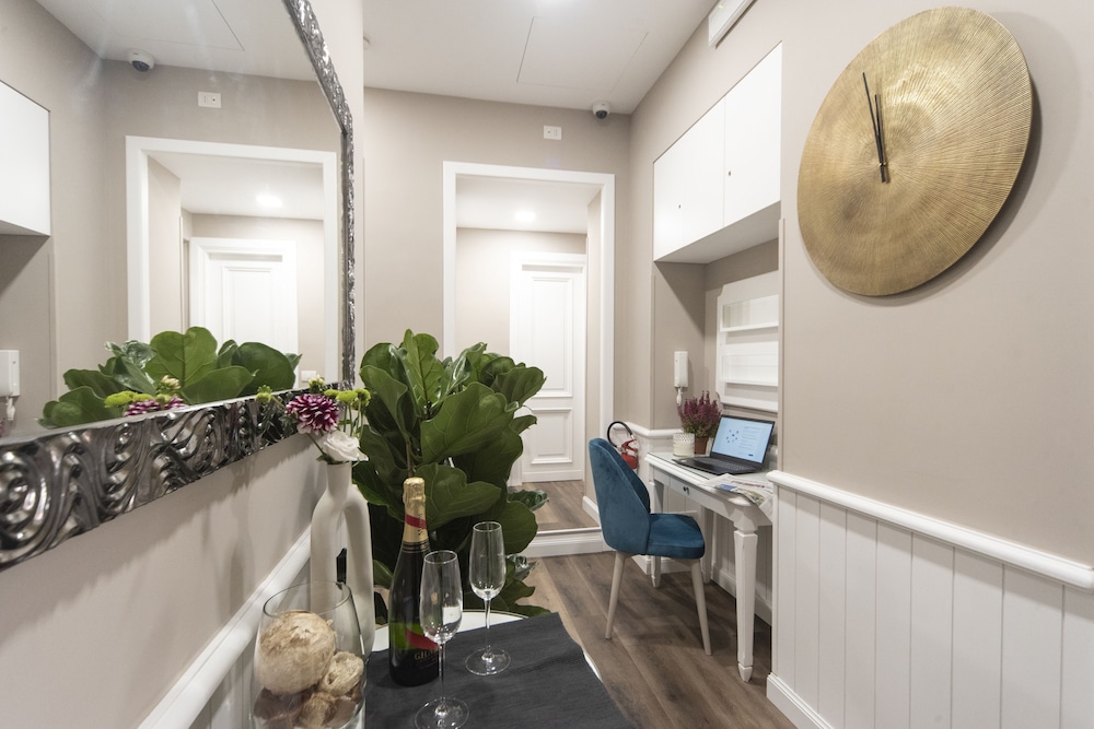 The Rome Suite 1