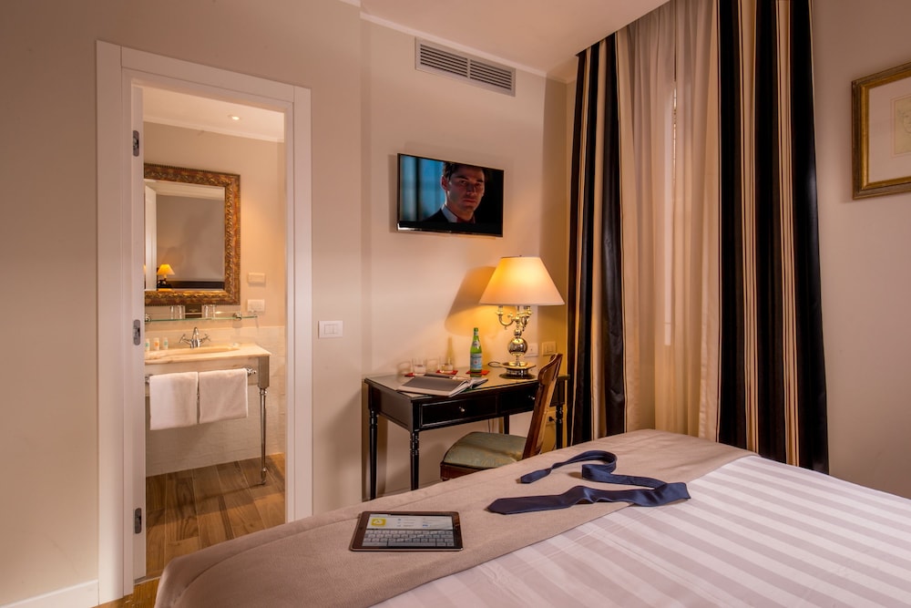 Hotel Monte Cenci 9