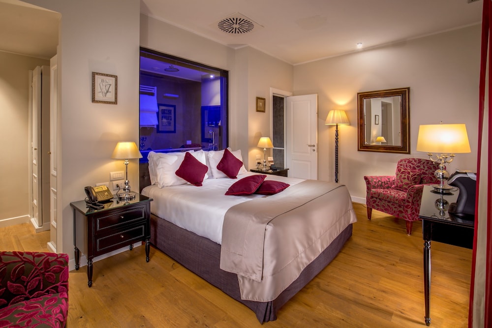 Hotel Monte Cenci 12