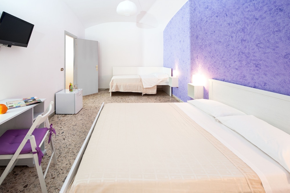 Trinity Luxury Rooms 14