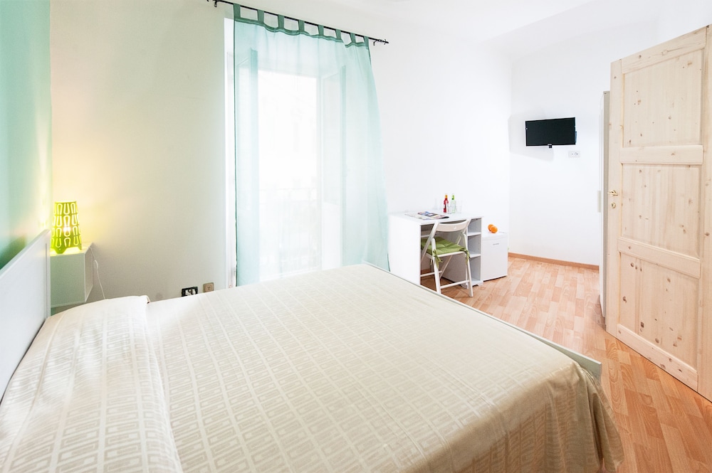 Trinity Luxury Rooms 11