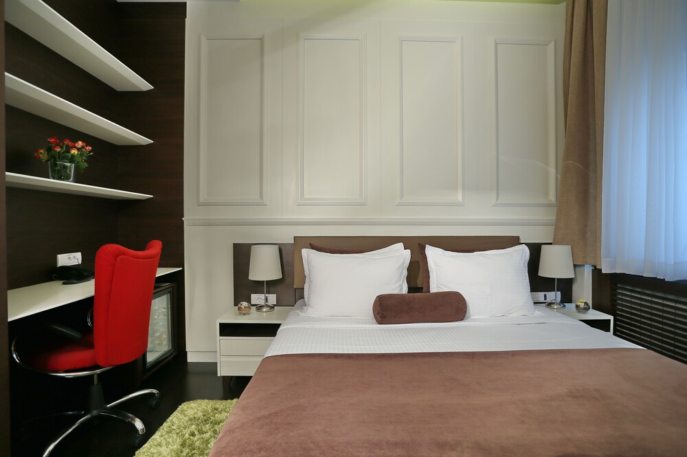 Belgreat Premium Suites 1