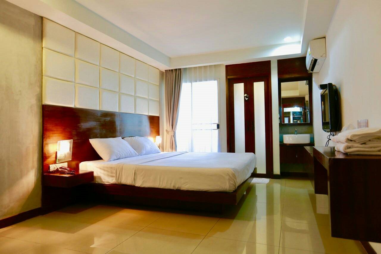 The Bangkok Cha Cha Suite 10
