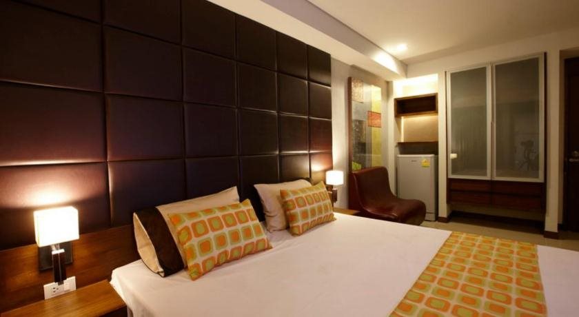 The Bangkok Cha Cha Suite 17