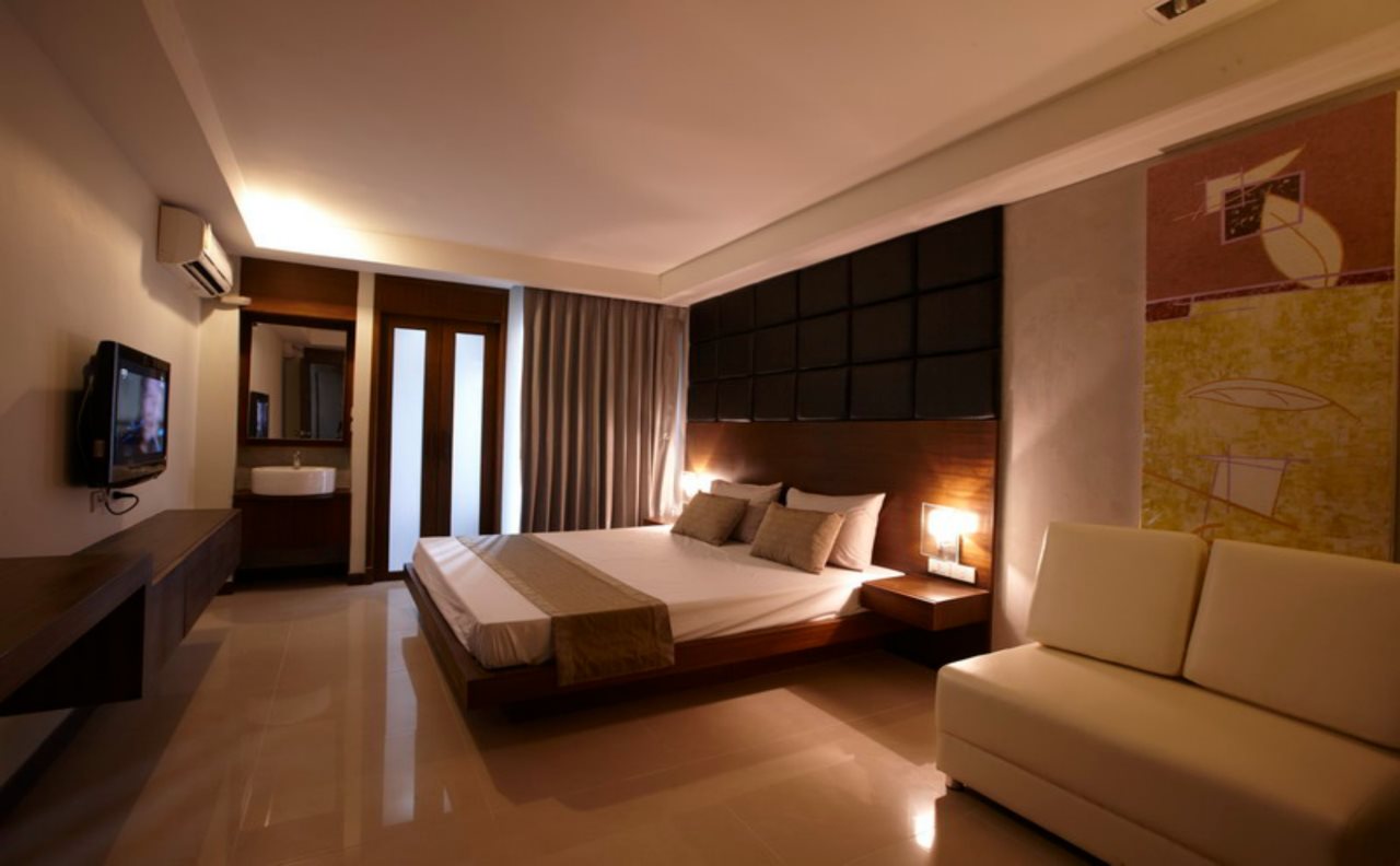 The Bangkok Cha Cha Suite 2