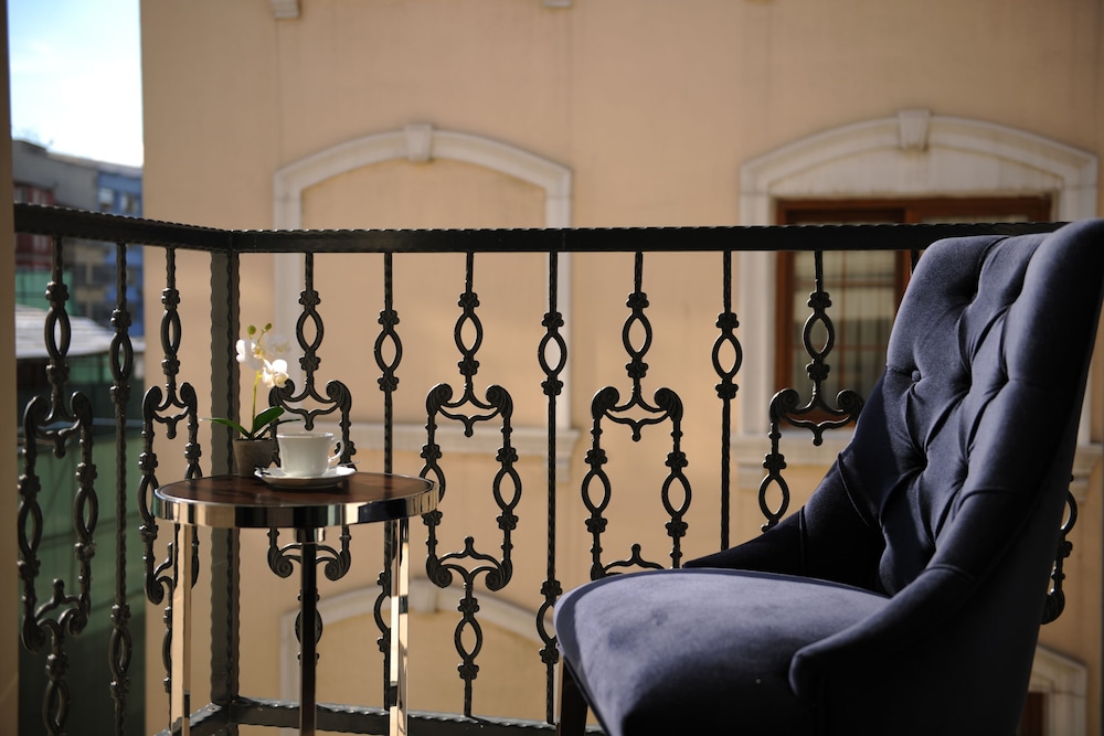 Le Petit Palace Hotel 23