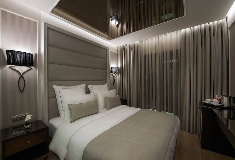 Le Petit Palace Hotel 14