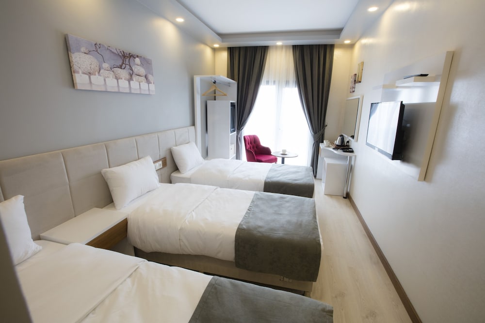 Royal Inci Airport Hotel 21