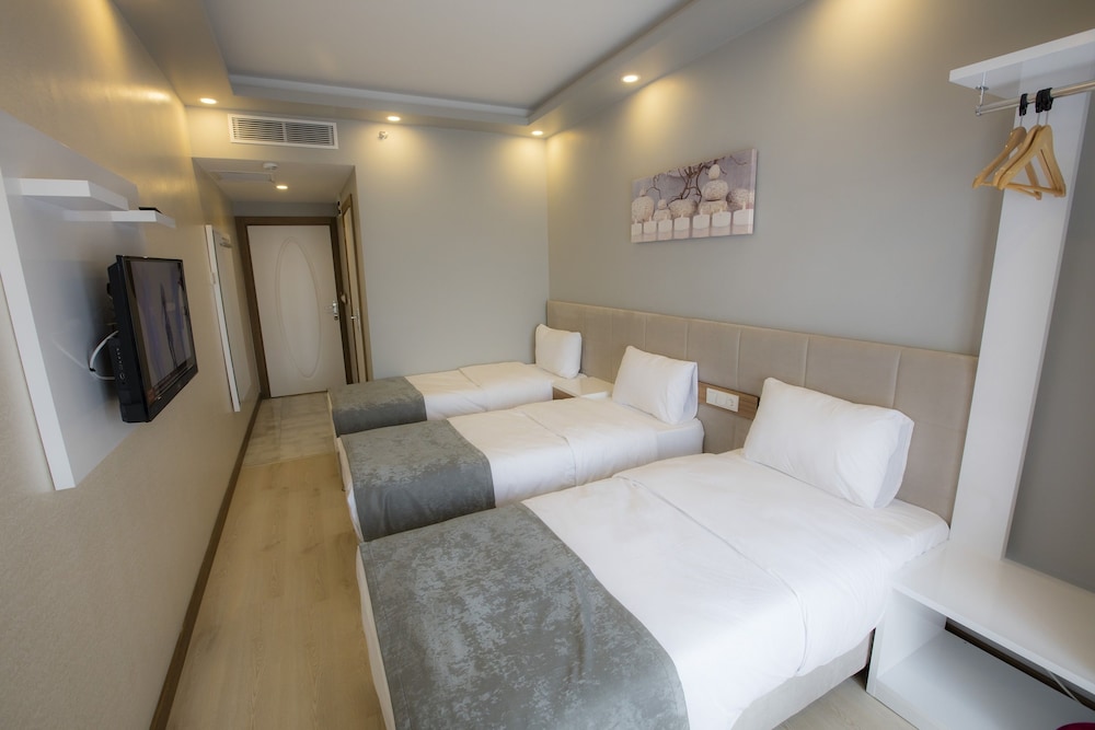 Royal Inci Airport Hotel 6