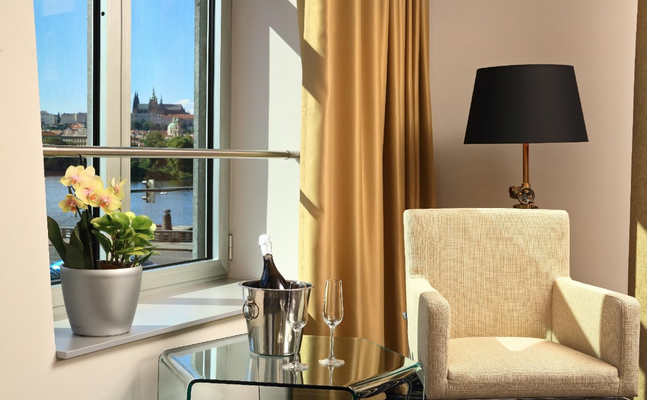 Dancing House Hotel 3