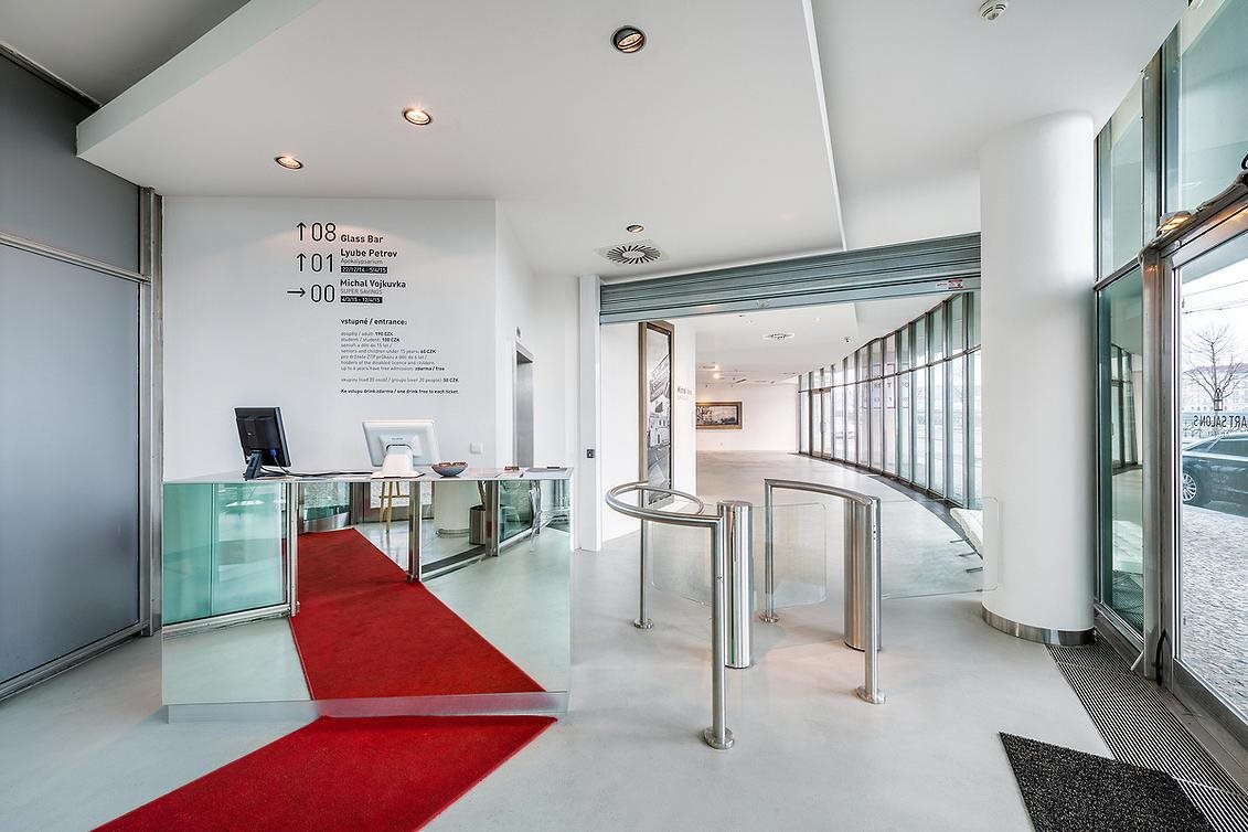 Dancing House Hotel 7
