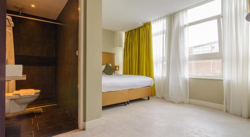 Camp Inn Hotel 5