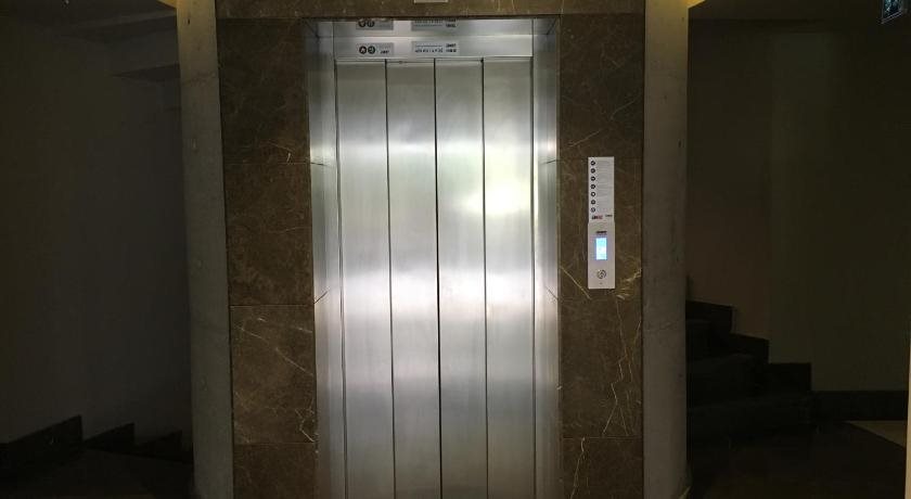 BMK Suites & Apartments 10