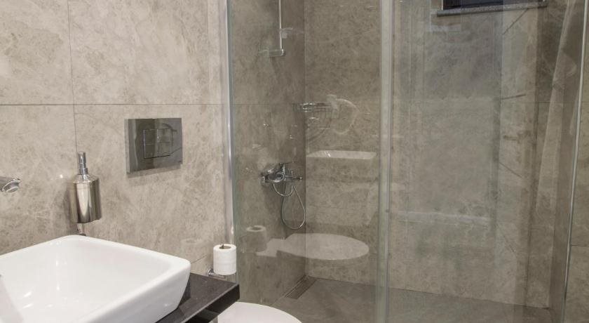 BMK Suites & Apartments 18