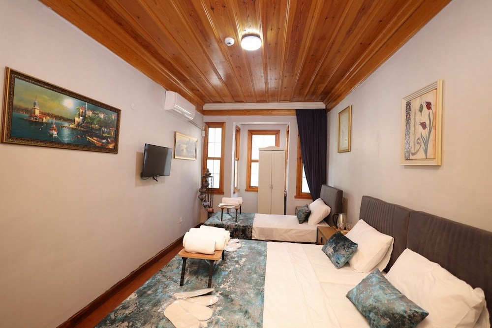 The Trip Hotel 5