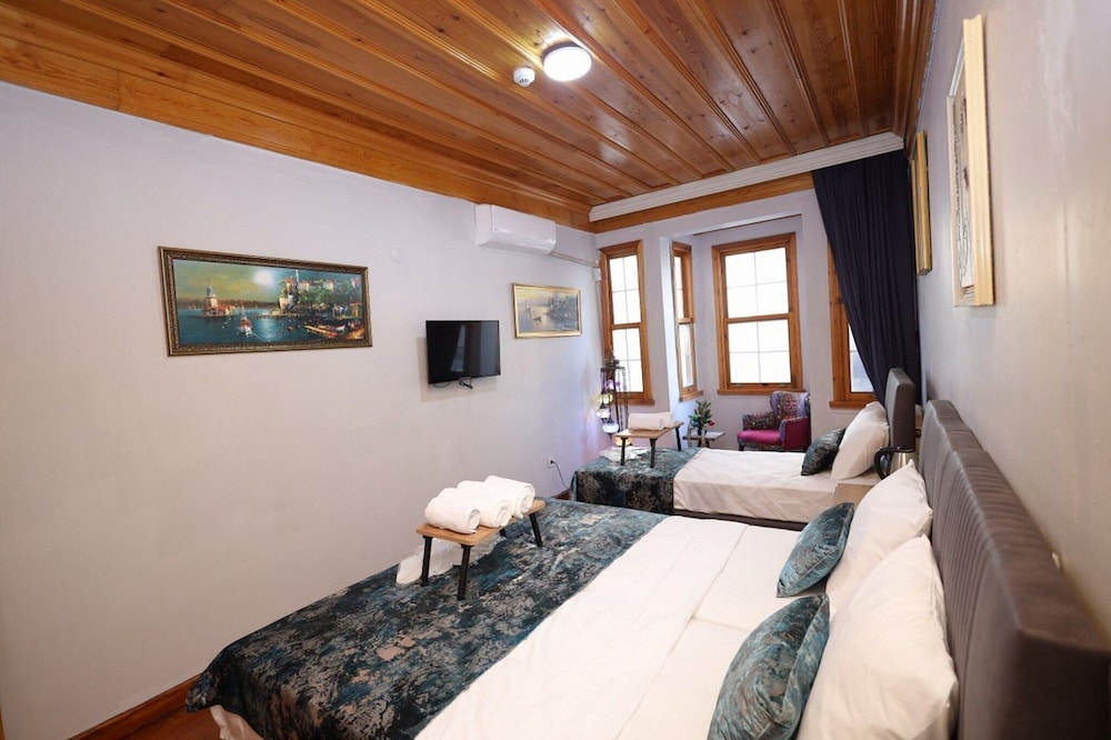 The Trip Hotel 10