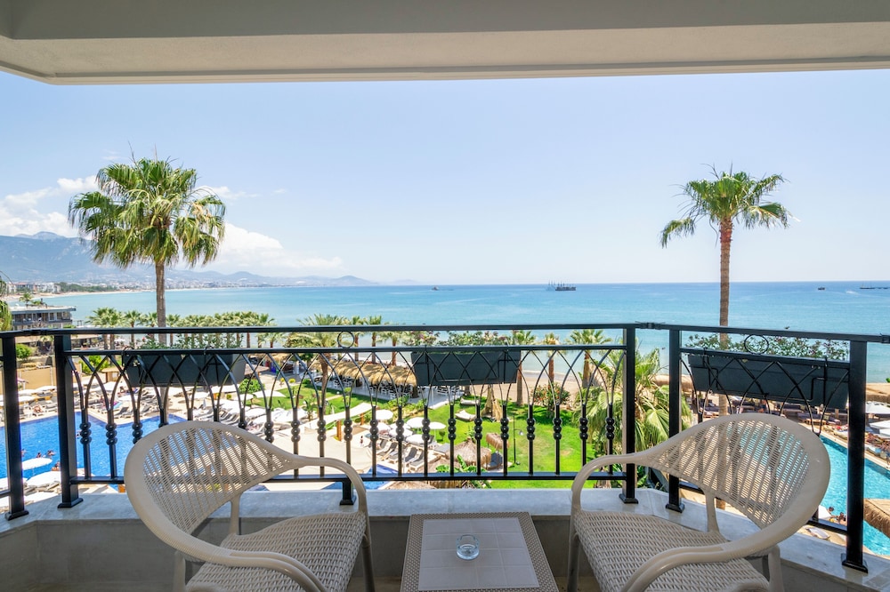 De'Manor Boutique Hotel 20