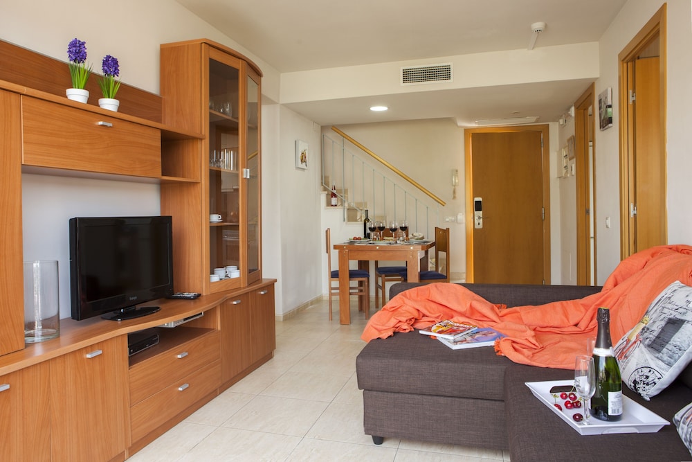 Velor Apartments 19