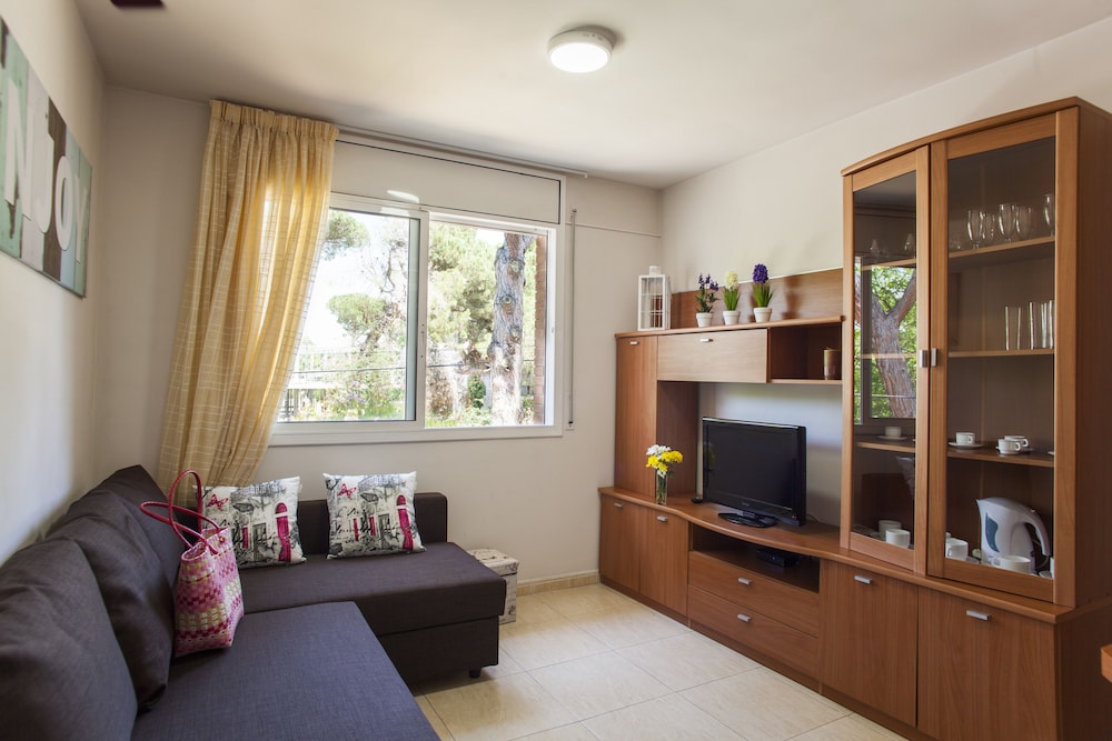 Velor Apartments 22