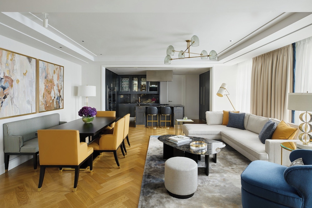 Four Seasons Hotel London at Tower Bridge 17
