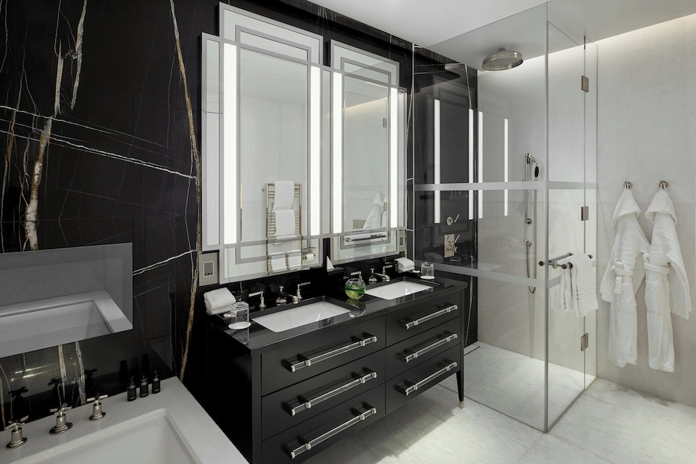 Four Seasons Hotel London at Tower Bridge 22