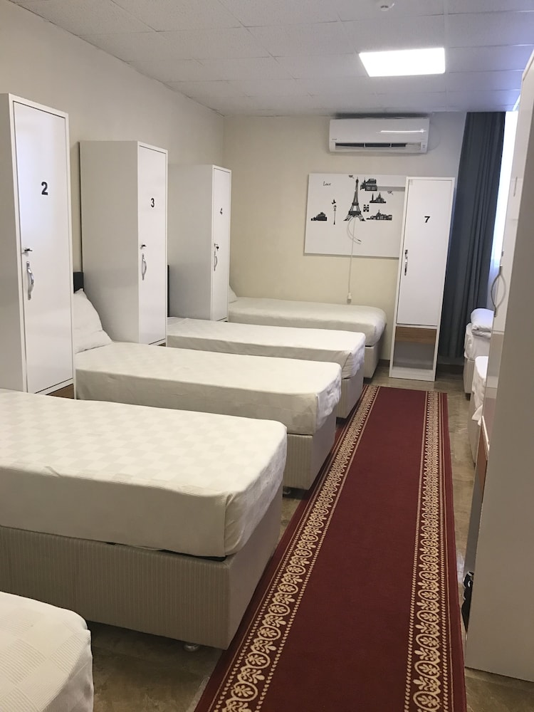 Express İnci Airport Hotel 11
