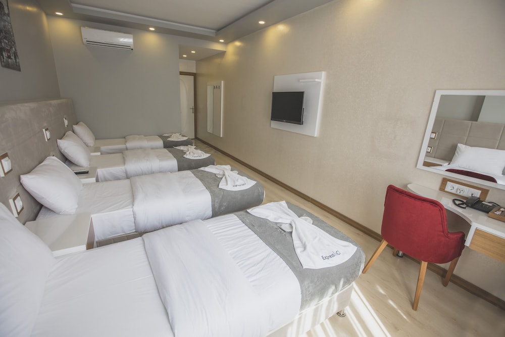 Express İnci Airport Hotel 12