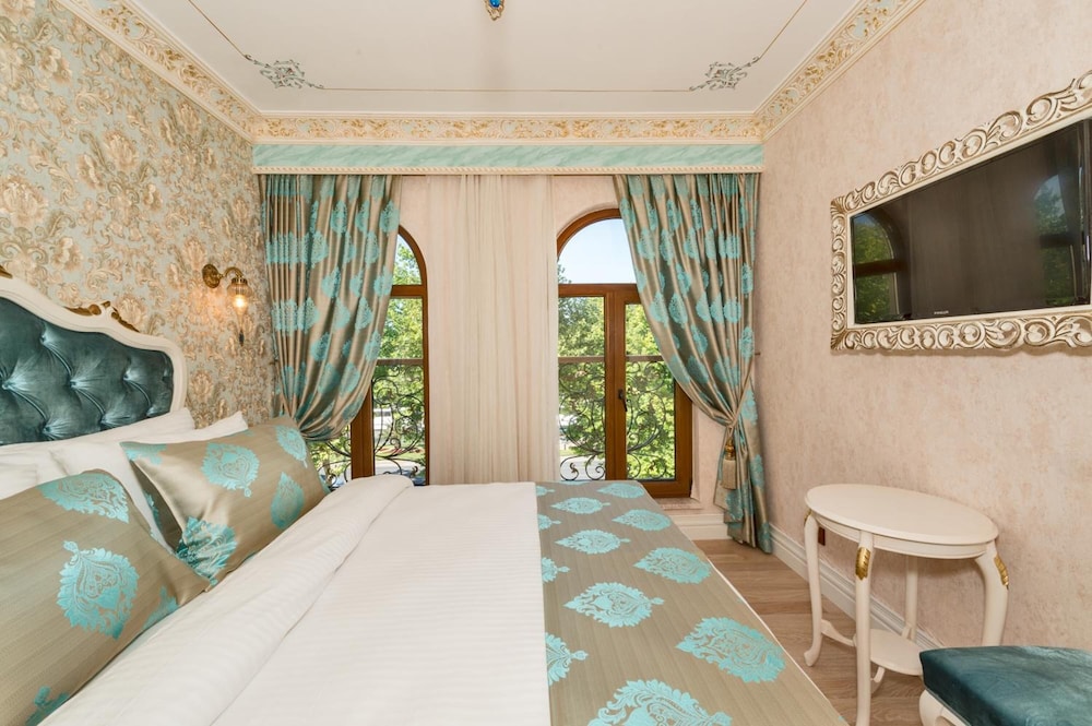 Hotel 1453 20
