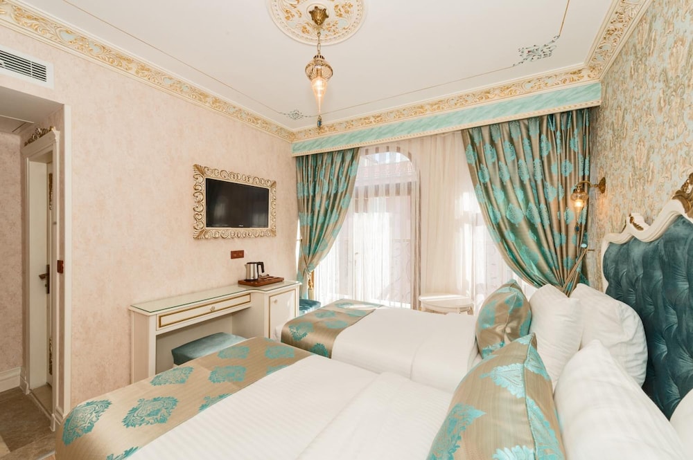 Hotel 1453 19
