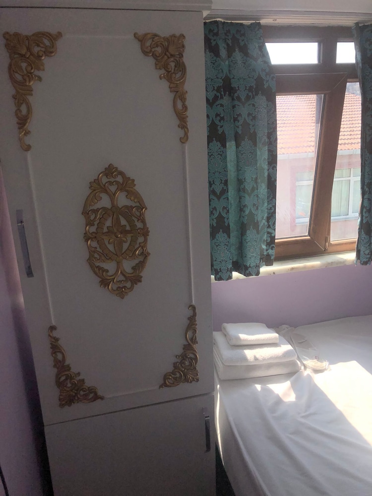 Hotel 1453 23