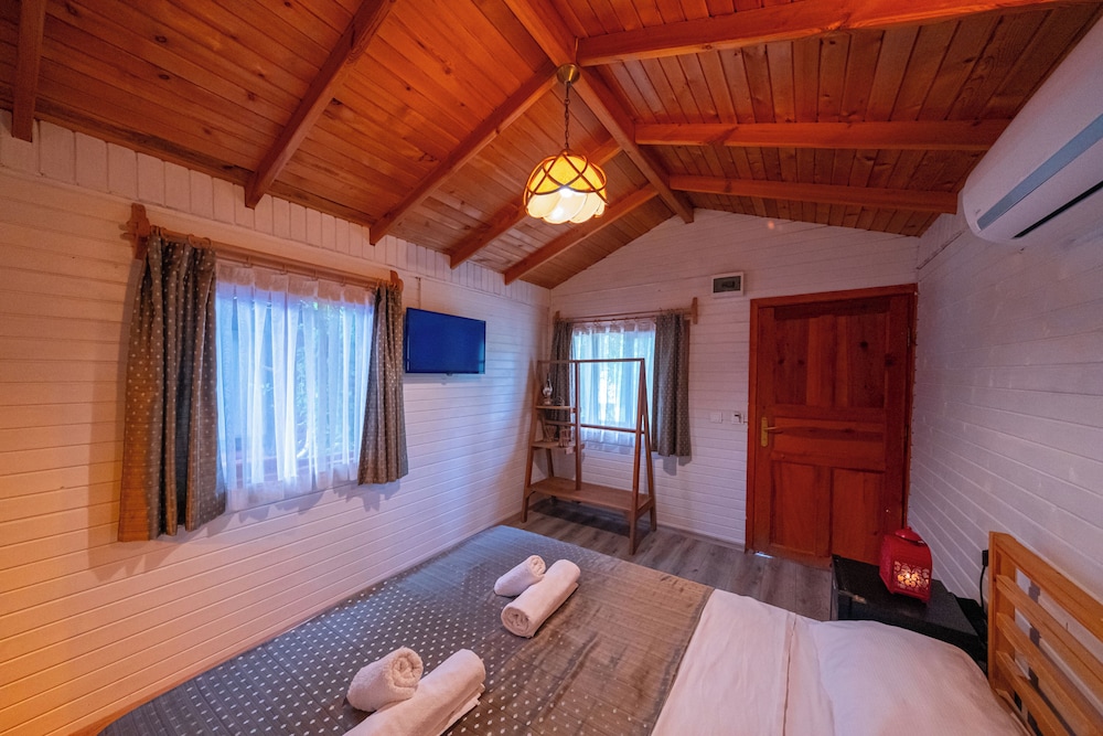 Koala Bungalows 14
