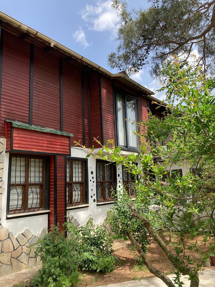 Koala Bungalows 11